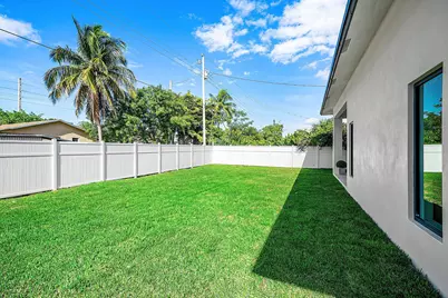 3361 NE 4th Avenue, Boca Raton, FL 33431 - Photo 32