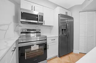1732 NW 81st Way, Plantation, FL 33322 - Photo 14