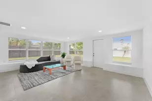 521 NE 32nd St, Boca Raton, FL 33431 - Photo 10