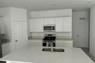 10468 NW Suncrest Lp, Port Saint Lucie, FL 34987 - Photo 6