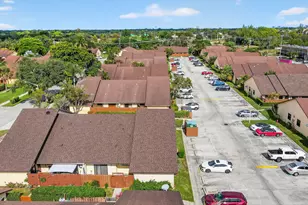 484 Springdale Cir, Palm Springs, FL 33461 - Photo 44