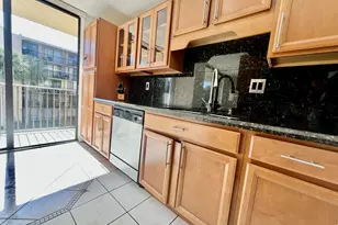 3590 Blue Lake Dr, Pompano Beach, FL 33064 - Photo 12