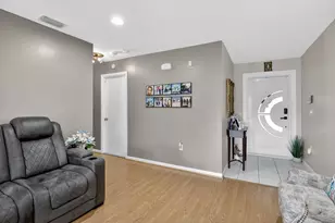 9232 NW 55th St, Sunrise, FL 33351 - Photo 6