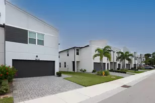 3935 SE Mentmore Ln, Stuart, FL 34997 - Photo 4