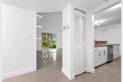 5190 E Sabal Palm Boulevard, Unit #104, Tamarac, FL 33319 - Photo 2