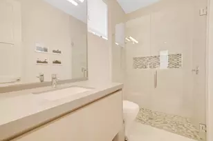 4011 Bayview Dr, Fort Lauderdale, FL 33308 - Photo 36
