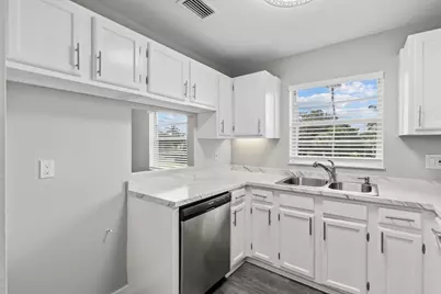 8 Vista Gardens Trail, Unit #201, Vero Beach, FL 32962 - Photo 6