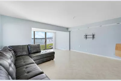 360 Wilma Circle, Riviera Beach, FL 33404 - Photo 12