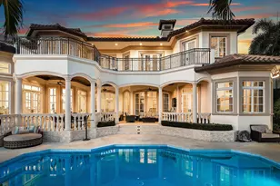 252 S Maya Palm Dr, Boca Raton, FL 33432 - Photo 2