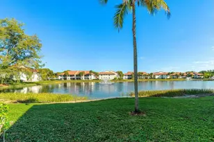 159 Cypress Point Dr, Palm Beach Gardens, FL 33418 - Photo 2