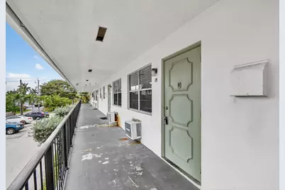 1406 Barton Road, Unit #15, Lake Worth Beach, FL 33460 - Photo 4