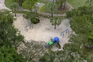 617 6th Ln, Palm Beach Gardens, FL 33418 - Photo 48