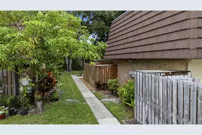 617 6th Lane, Palm Beach Gardens, FL 33418 - Photo 40