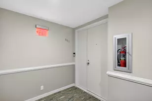 4050 N Ocean Dr, Riviera Beach, FL 33404 - Photo 32