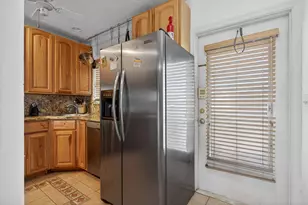 2131 NE 42nd Ct, Lighthouse Point, FL 33064 - Photo 4