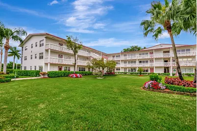 549 Fanshaw N, Boca Raton, FL 33434 - Photo 1