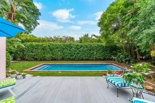 210 Debra Ln, Palm Beach, FL 33480 - Photo 16