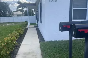 1016 State St, West Palm Beach, FL 33407 - Photo 1