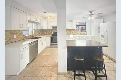 3813 NE 16th Terrace, Pompano Beach, FL 33064 - Photo 4