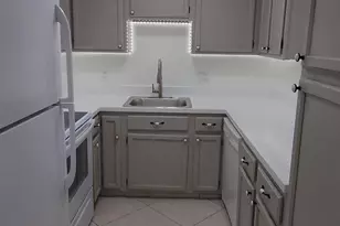 105 S Riverside Dr, Pompano Beach, FL 33062 - Photo 14