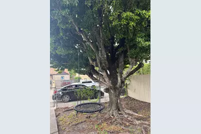 1017 NW 47th Street, Miami, FL 33127 - Photo 10