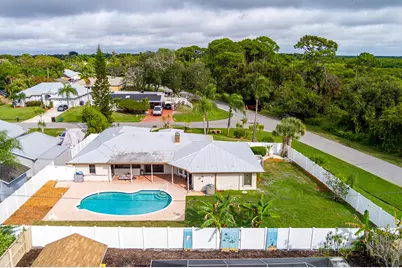 798 SE Thanksgiving Avenue, Port Saint Lucie, FL 34984 - Photo 6