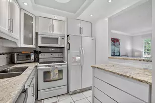 3087 Harwood F, Deerfield Beach, FL 33442 - Photo 10