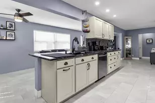 1013 SW 16th St, Boynton Beach, FL 33426 - Photo 14