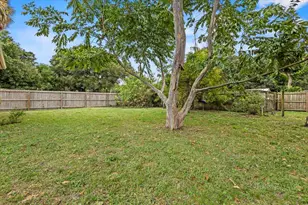 1407 Wyoming Ave, Fort Pierce, FL 34982 - Photo 6