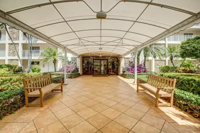 3503 Oaks Way, Unit #405, Pompano Beach, FL 33069 - Photo 6
