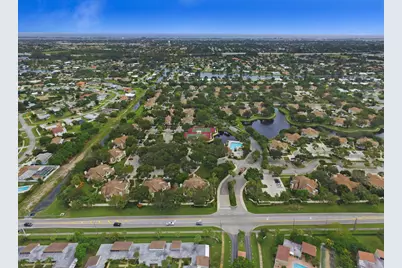 8140 Bridgewater Court, Unit #B, Lake Clarke Shores, FL 33406 - Photo 12