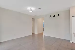 8010 NW Greenbank Cir, Port Saint Lucie, FL 34987 - Photo 16