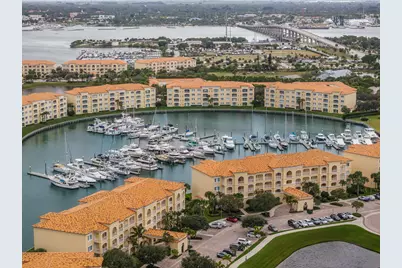 8 Harbour Isle Drive E, Unit #Ph5, Fort Pierce, FL 34949 - Photo 8