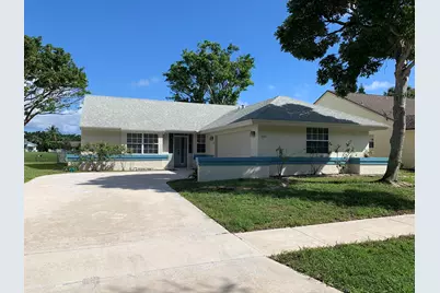 1824 Edgewater Drive, Boynton Beach, FL 33436 - Photo 2