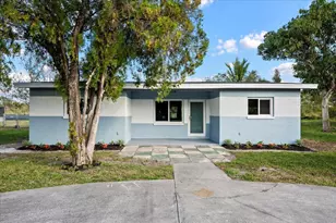 4610 Sunset Blvd, Fort Pierce, FL 34982 - Photo 2