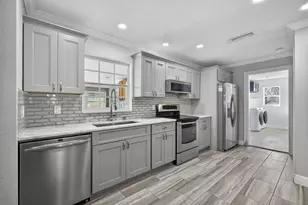 16318 E Glasgow Dr, The Acreage, FL 33470 - Photo 14