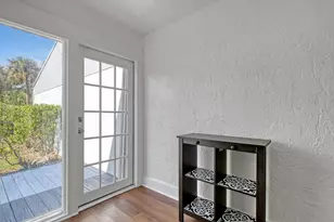 241 NW 15th St, Boca Raton, FL 33432 - Photo 14