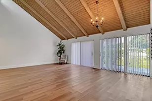 241 NW 15th St, Boca Raton, FL 33432 - Photo 8