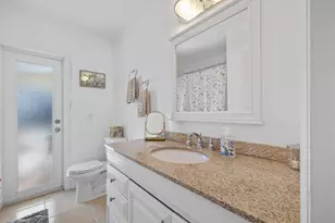 925 Cypress Dr, Delray Beach, FL 33483 - Photo 14