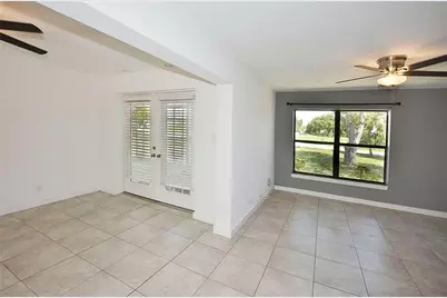 110 6th Court SW, Vero Beach, FL 32962 - Photo 4