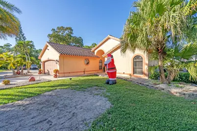 15857 N 75th Lane, Loxahatchee, FL 33470 - Photo 4