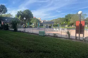 2208 S Cypress Bend Dr, Pompano Beach, FL 33069 - Photo 10