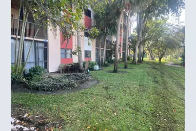 2208 S Cypress Bend Drive, Unit #106, Pompano Beach, FL 33069 - Photo 12