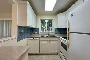 379 Northampton S, West Palm Beach, FL 33417 - Photo 8