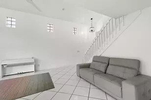 1045 SE 6th Ave, Dania, FL 33004 - Photo 10