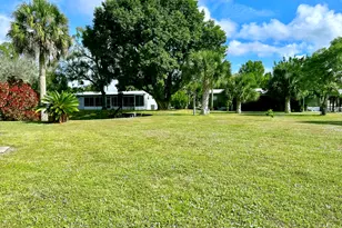 1544 Riverview Dr, Moore Haven, FL 33471 - Photo 20