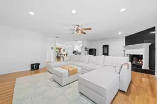 27 NE 16th Ave, Pompano Beach, FL 33060 - Photo 4