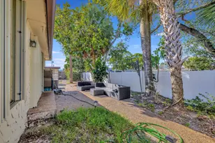2733 NE 1st Terrace, Wilton Manors, FL 33334 - Photo 14