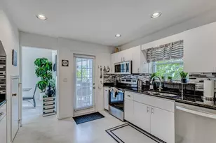 18174 SE Fairview Cir, Tequesta, FL 33469 - Photo 12