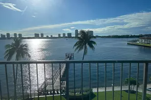 3040 Lake Shore Dr Unit, Riviera Beach, FL 33404 - Photo 24